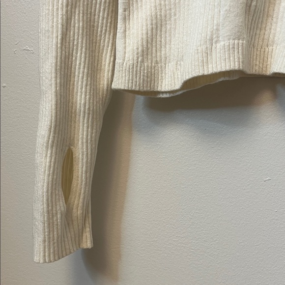 Reebok/Victoria Beckham Collaboration Set - Picture 4 of 9